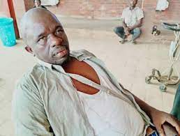 Suspected hoodlums attack Ondo Commissioner, disrupts bursary award 